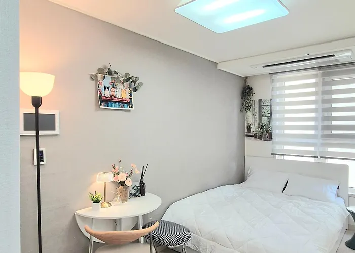 #3805 오픈할인,Kangnam, Sinnonhyeon 2Min,명동,이태원,잠실,Ott,Queen Bed