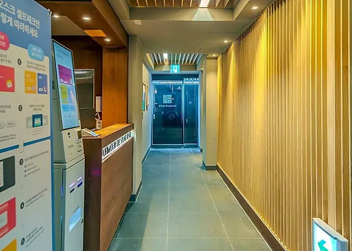 The Square Hostel Jongno