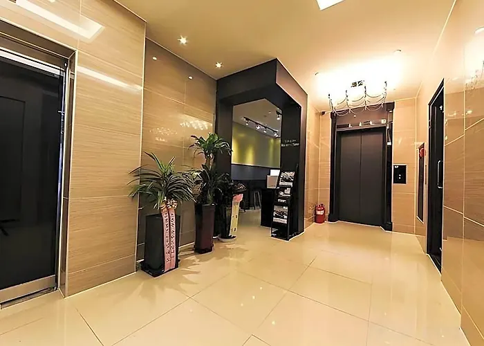 Yeoksam Hotel Lin