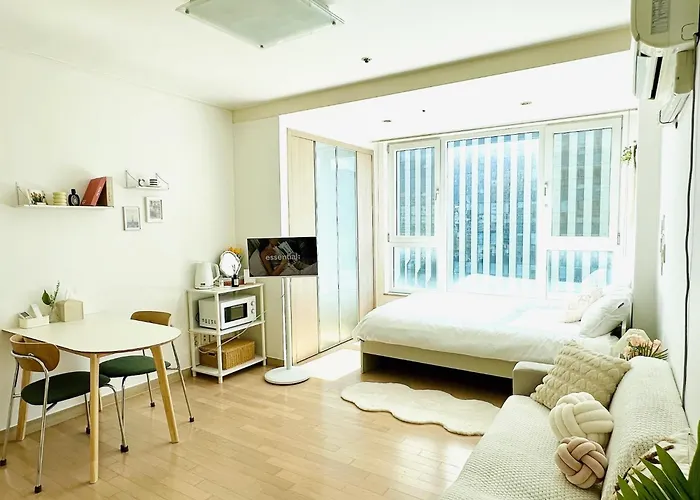Urban Metro Stay - Gongdeok Station 1Min Walk