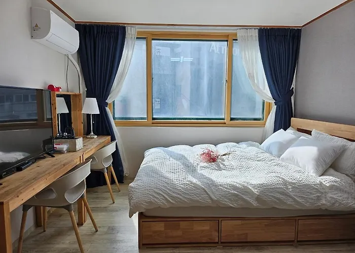 Hongdae#Yonsei Univ#Sinchon#2Br With Elevator#4Min From Shinchon Station Line 2