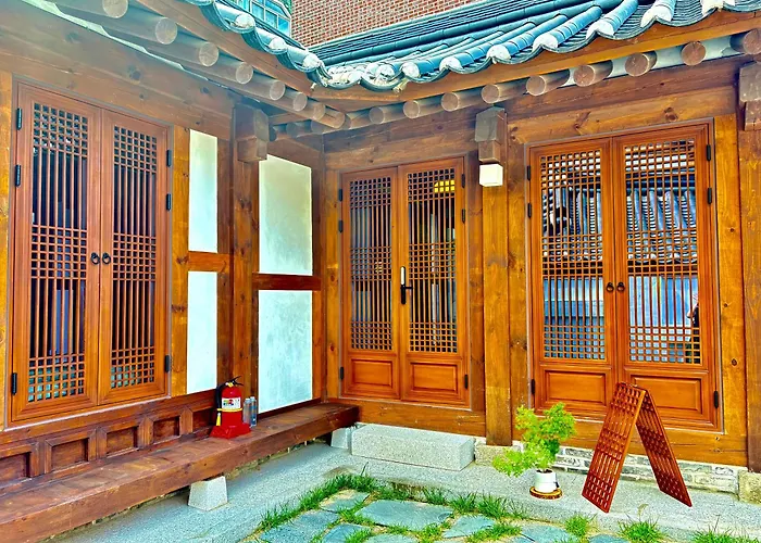 Youn Hae Jung
