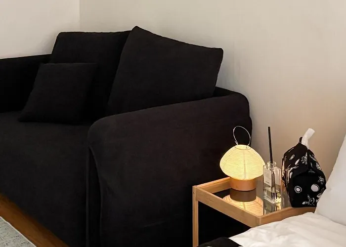 Sinnonhyeon Station 3-Minute Walk, Gangnam Plastic Surgery Hospital, Ideal For Shopping, Airport Bus, Washer And Dryer, 2Br, Free Luggage Storage