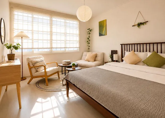 New Sale! Romantic Studio 5M To Metro - Hongdae Myeong Jongno Ddm