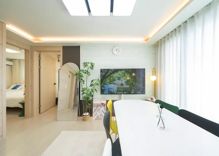 Gyeongbokgung 9Min ㅣ 3Br 2Bath ㅣ 4 Queen Beds Sleeps 8