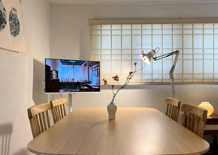 2Br Private House Stay Hansung Near Daehangno & Naksan Park
