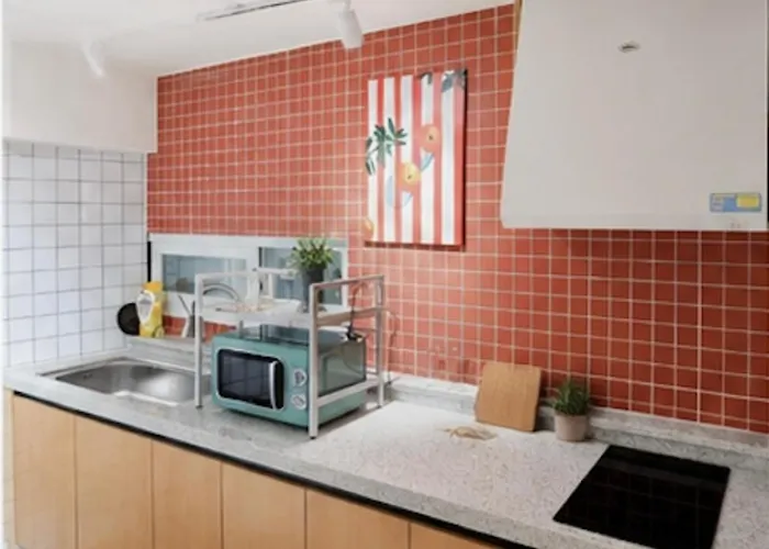 401,20 Minutes To Gangnam Hongdae, Guesthouse, Single Room,Itaewon, Shared Bathroom,