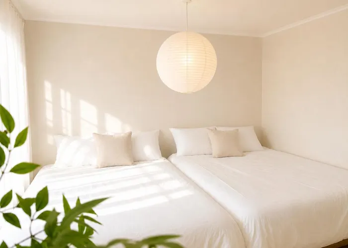 3BED, Quiet&Cozy Stay in Central Jongno, Hyehwa