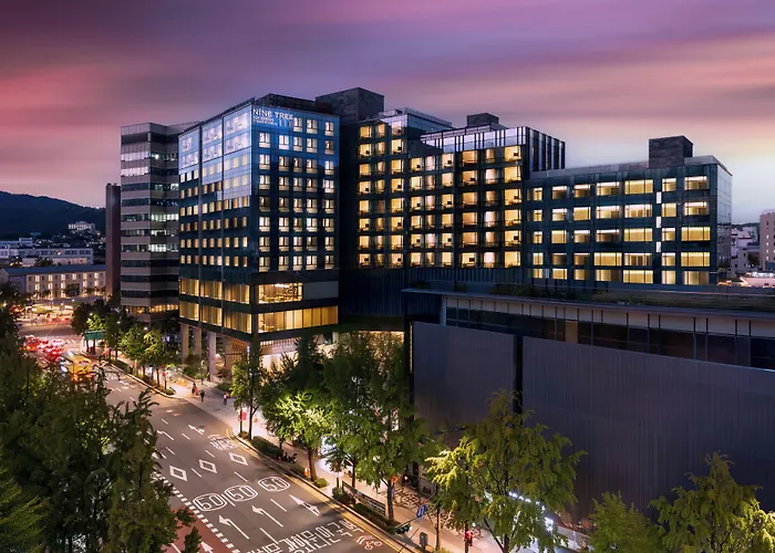 Nine Tree Premier Hotel Insadong