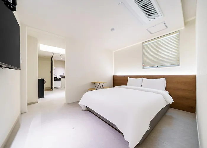 The An Hotel