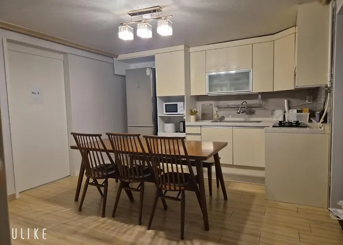 Stay179-Women-Only Share House-B102&102