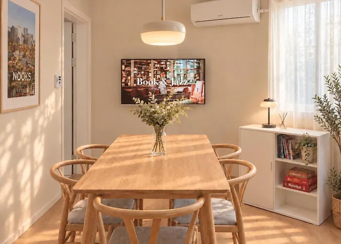 Spacious 2Br Apartment Near Subway Free Parking Seoul