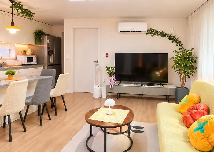Banghwa Space 5 Min To Banghwa Stn, Near Gimpo Airport, Magok & Coex