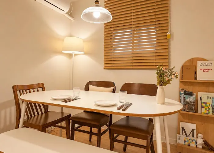 Private House Of A Newlywed Couple In Sinchon Hongdae Ewha Womans University