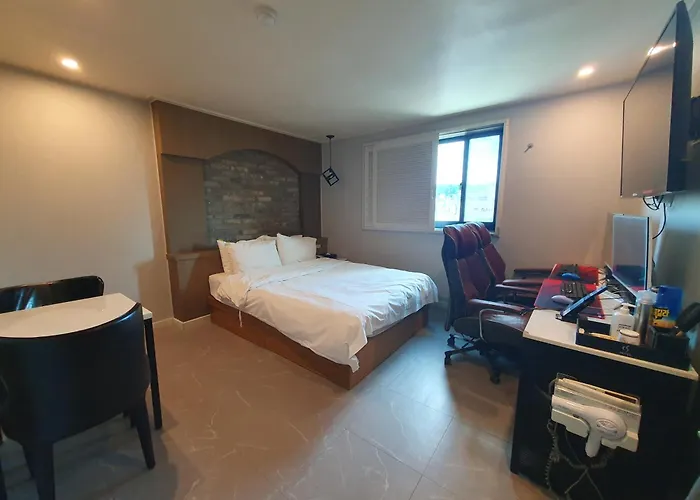Bulgwang Cs Hotel