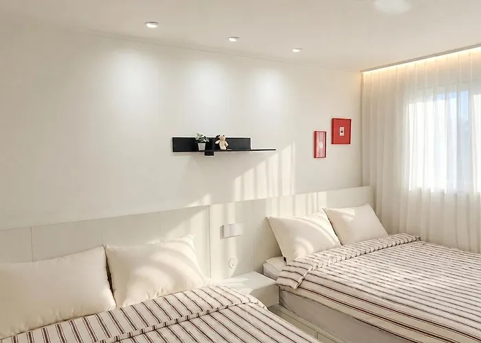 3 Minutes From Yeonsin Station I Early Check-In I Free Luggage Storage