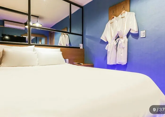 Hue Motel