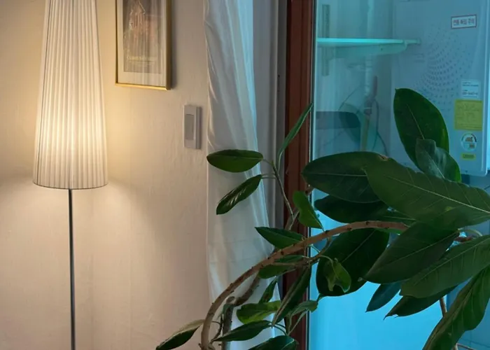 Sinsa Haus, Sinsa Station In Gangnam For 4 People, 2 Rooms, Free Parking 강남 신사역, 최대4인, 2룸, 주차가능