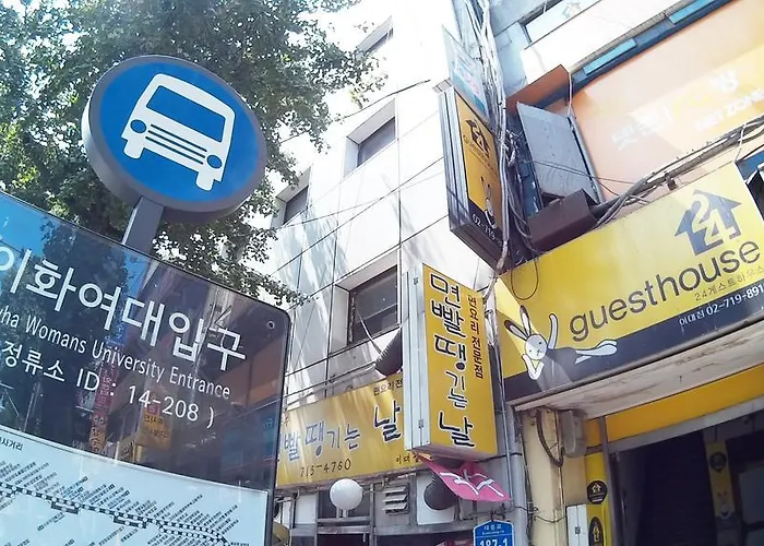 24 Guesthouse Edae