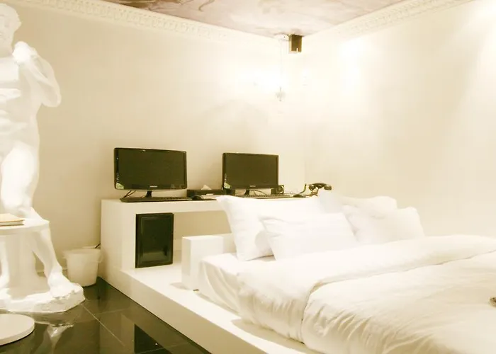 Echae Hotel 3 Sinchon