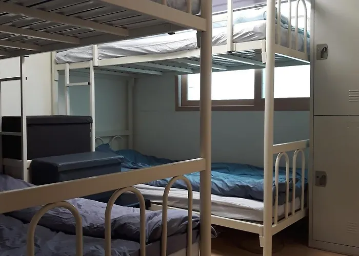 Friends Guest House Female Only